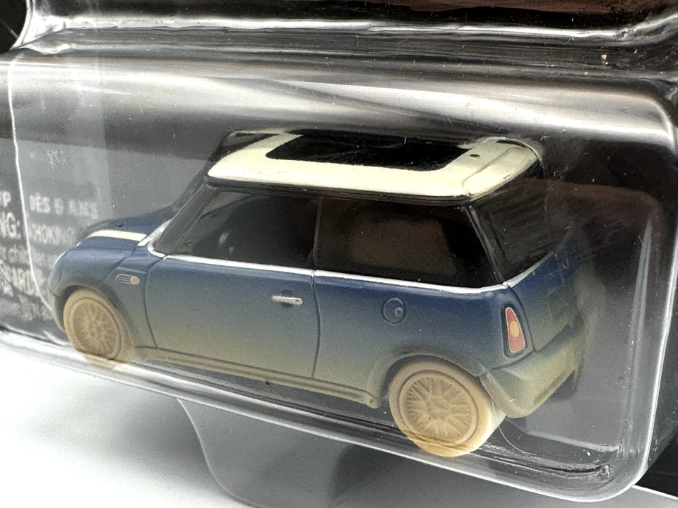 JOHNNY WHITE LIGHTNING HOLLYWOOD ITALIAN JOB MINI COOPER, BLUE, 1:64 NIB - Image 4 of 4