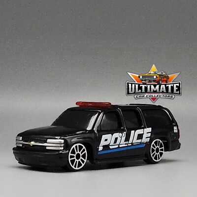 2001 01 Chevy Suburban Collectible 1/64 Scale Diecast Model