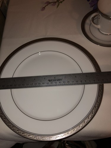 6 Pc. Legendary by Noritake Crestwood Platinum Dinnerware Set - Picture 10 of 16