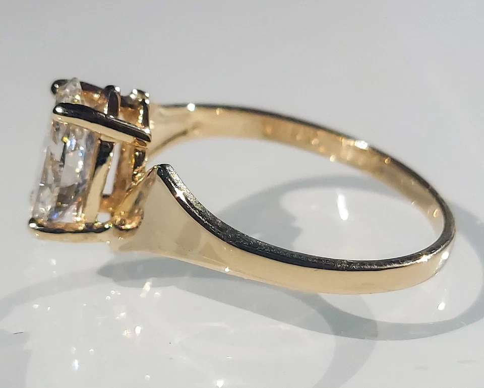 Vintage ring 1 carat certified diamond ,10k gold ring Marquise cut Size 6 - Image 3 of 4