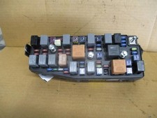2008-2009 Saturn Vue Engine Fuse Box Assembly Oem 2008-2009 Saturn Vue Engine Fuse Box Assembly Oem