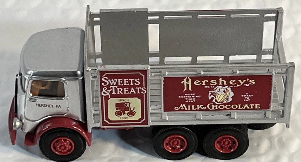 AHL Hershey's 1/64 DieCast Sweets & Treats Mack Truck - Image 3 of 4