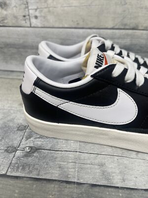 MEN'S NIKE BLAZER LOW 77 VINTAGE BLACK WHITE SNEAKERS DA6364-001