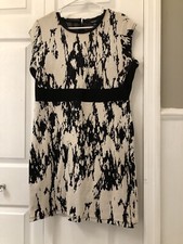 Womens Sleeveless Simply Vera Dress