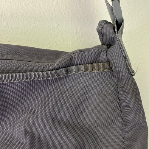 Vintage Volcom messenger bag crossbody laptop backpack 90s Y2K graphic canvas - Picture 11 of 16