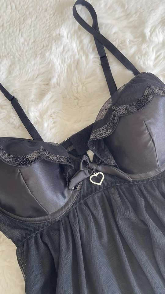 Seductive Wear by Cinema Etoile – Black Lace Sexy Lingerie Nightgown – Size M - Image 2 of 4