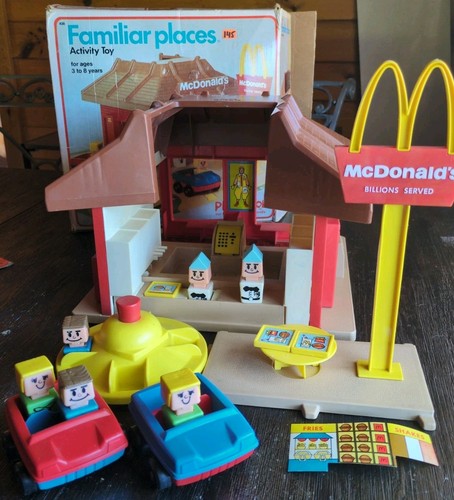 Vintage Playskool 1974 McDonald's Familiar Places Play Set Mostly Complete Read