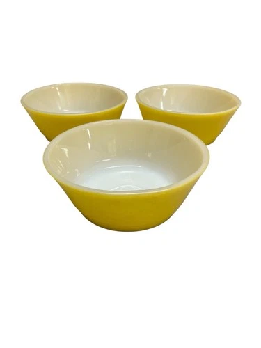 2 Yellow Ovenproof Vintage Anchor Hocking Fire King Bowls 5”x2” White Inside