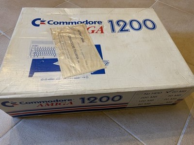 COMMODORE AMIGA 1200 HDD 64MB VOLL FUNKTIONSFÄHIG