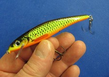 WOBBLER MISTRALL STINT 9CM FARBE DÖBEL - RAPFEN FORELLEN BARSCH KÖDER CRANKBAIT