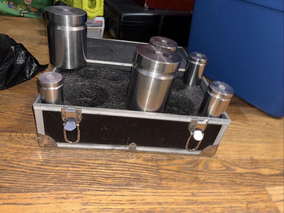 Juego de báscula de calibración Troemner 1-30 lb con estuche Foto 2 de 4