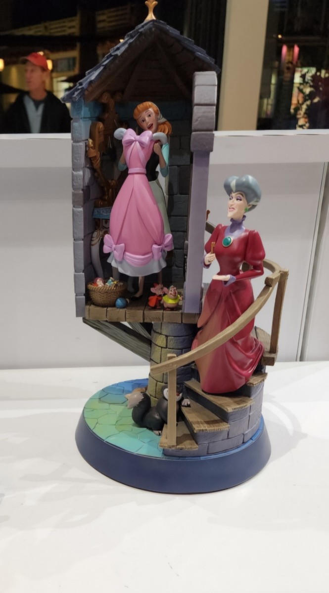 シンデレラ フィギュア ライトアップ Cinderella 75th ディズニー Cinderella Light-Up Figure – 75th Anniversary | Disney Store