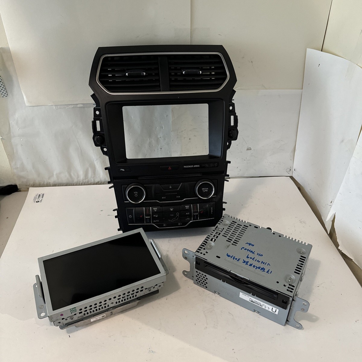 2017 FORD EXPLORER SYNC INF DISPLAY SCREEN AC CONTROL PANEL OEM