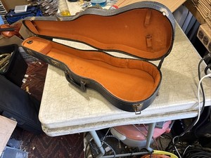 Vintage Lifton Black Hard  Violin Case Gold Liner