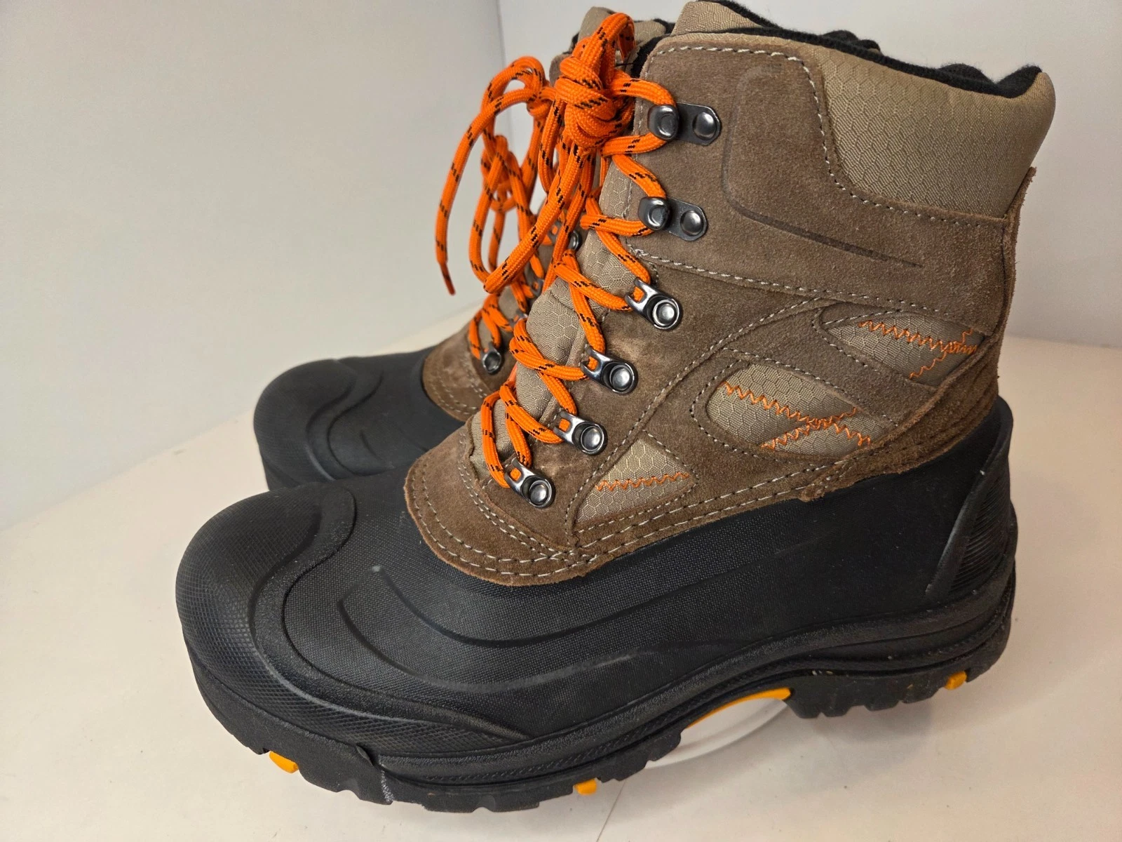 Khombu Men's Ranchero Lace Up Thermolite Leather Winter Snow Boots Size 11M