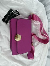 La Terre Pink Shoulder Bag Gold Hardware Turn Lock Adjustable Strap for Women
