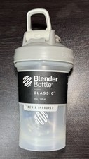BlenderBottle Classic 20oz Shaker Bottle   New  Improved   Gray - BPA Free -NEW