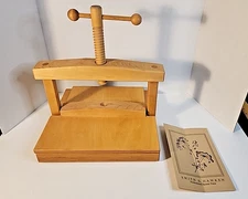 Smith & Hawken Vintage Professional Flower Press Wood Made In USA + Cardboard