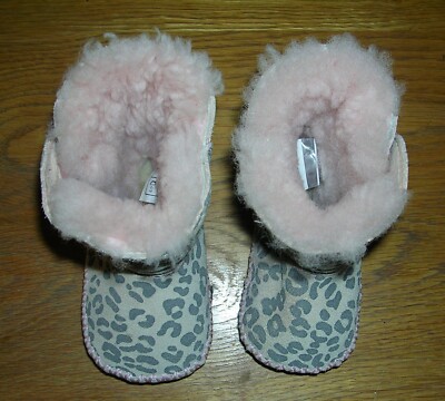 UGG Cassie Pink Beige Animal Print Leder Kinderwagen Stiefel Schuhe UK 2 EUR 18