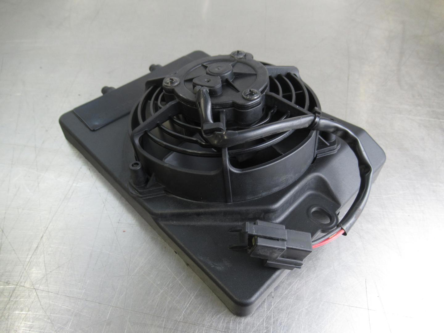 EB1407 2019 19 KTM SMC R 690 RADIATOR FAN VENTILATOR FAN