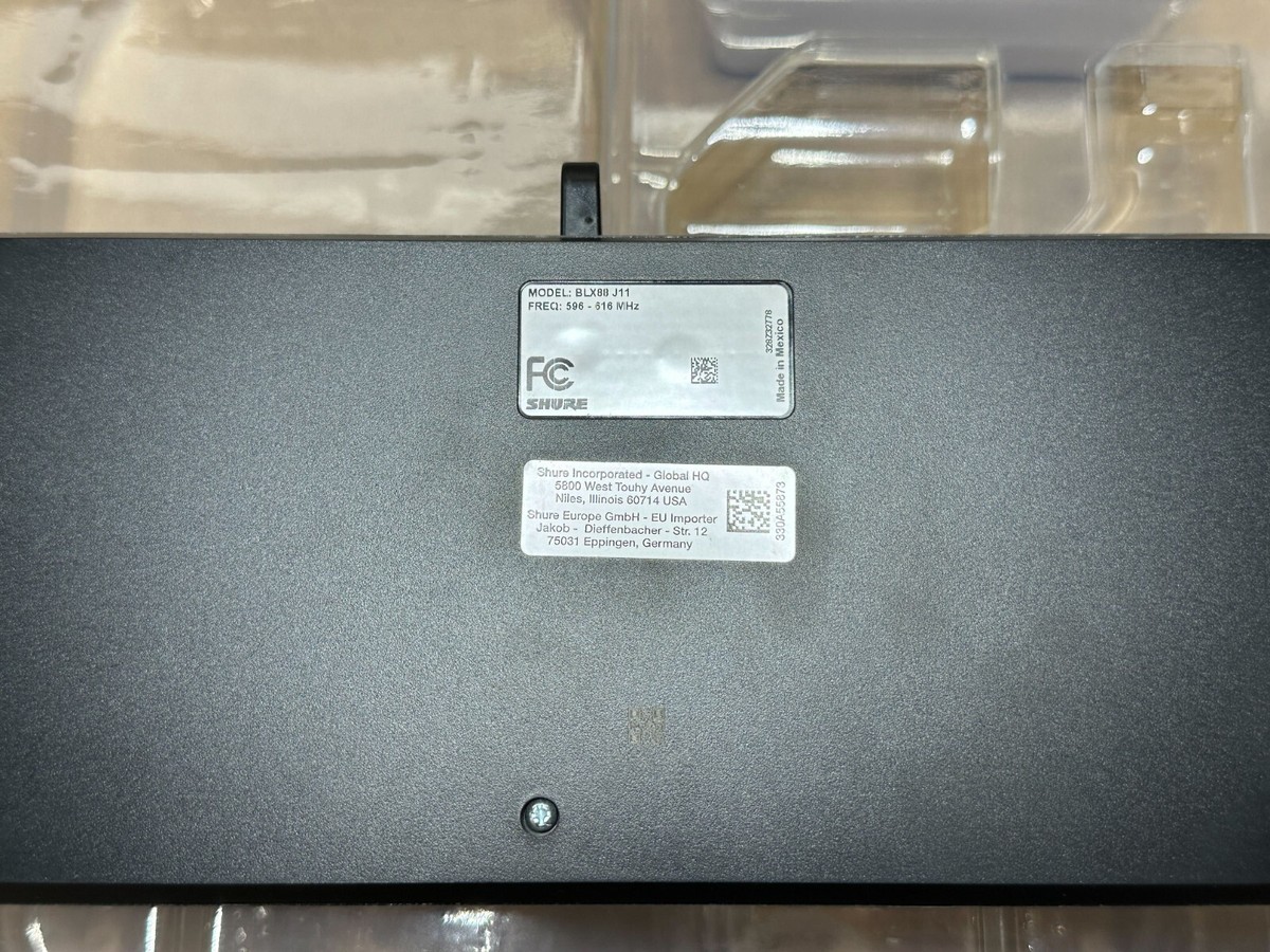 Shure BLX88 Récepteur Sans Fil Double Canal Avec QuickScan, Sorties XLR Et 1/4" – Pour Une Utilisation Avec Les Systèmes Sans Fil BLX (émetteur Vendu Séparément) | Bande M17