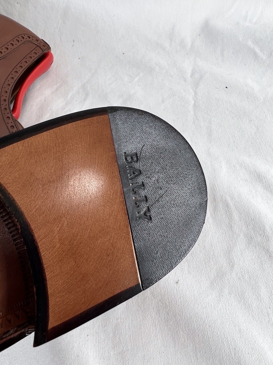 BALLY Brown Leather Derby Semi Brogue Loafers Made in  display picture 1