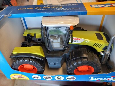 Bruder 03015 Claas Xerion 5000 Schlepper Traktor Bulldog Spielzeug - NEU & OVP