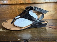 Euro Soft By Sofft Sandals Womens 7.5 Black Faux Leather Snakeskin Missy Low