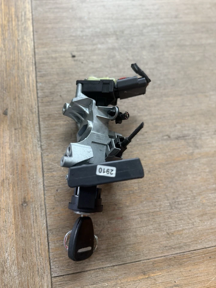 2008-2012 JEEP LIBERTY IGNITION LOCK W/KEY & IMMOBILIZER OEM 05057296AJ - Imagem 2 de 4