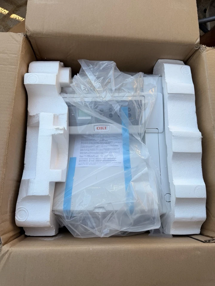 OKI B4600 Monochrome Laser Printer - White. 97% Life Remaining - Image 2 of 4