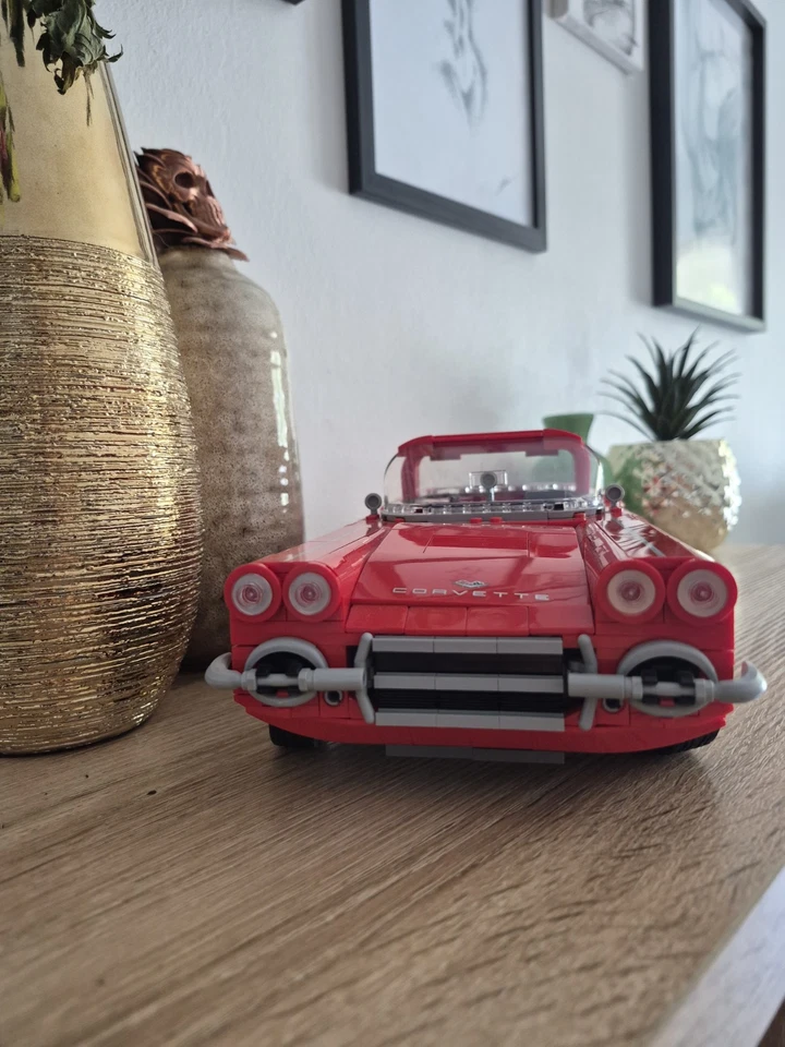 LEGO Icons 10321 Corvette, photo 2 sur 5