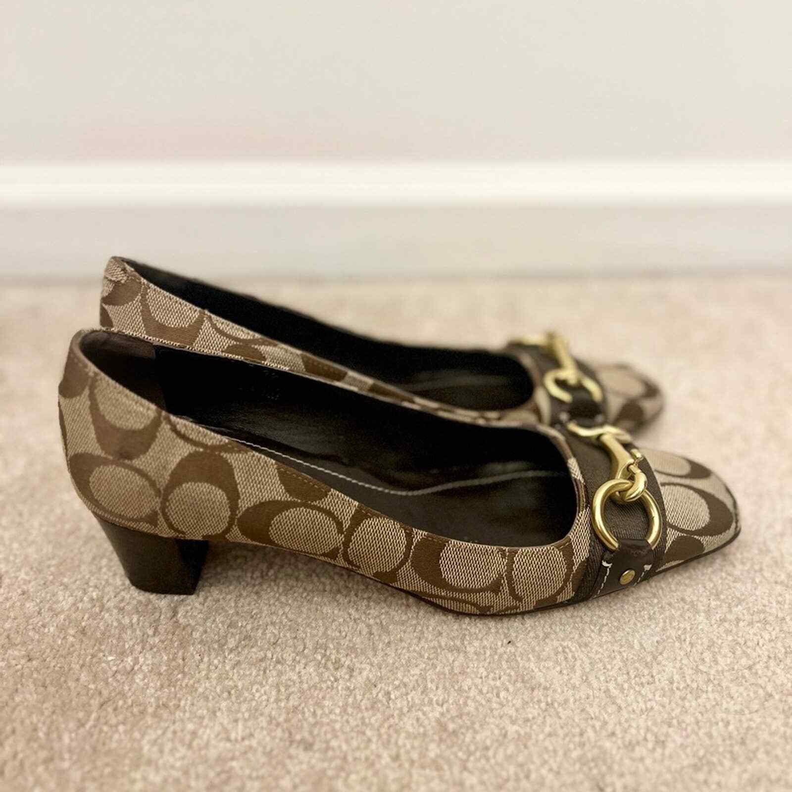 Coach Signature Logo Classic Heels Gem