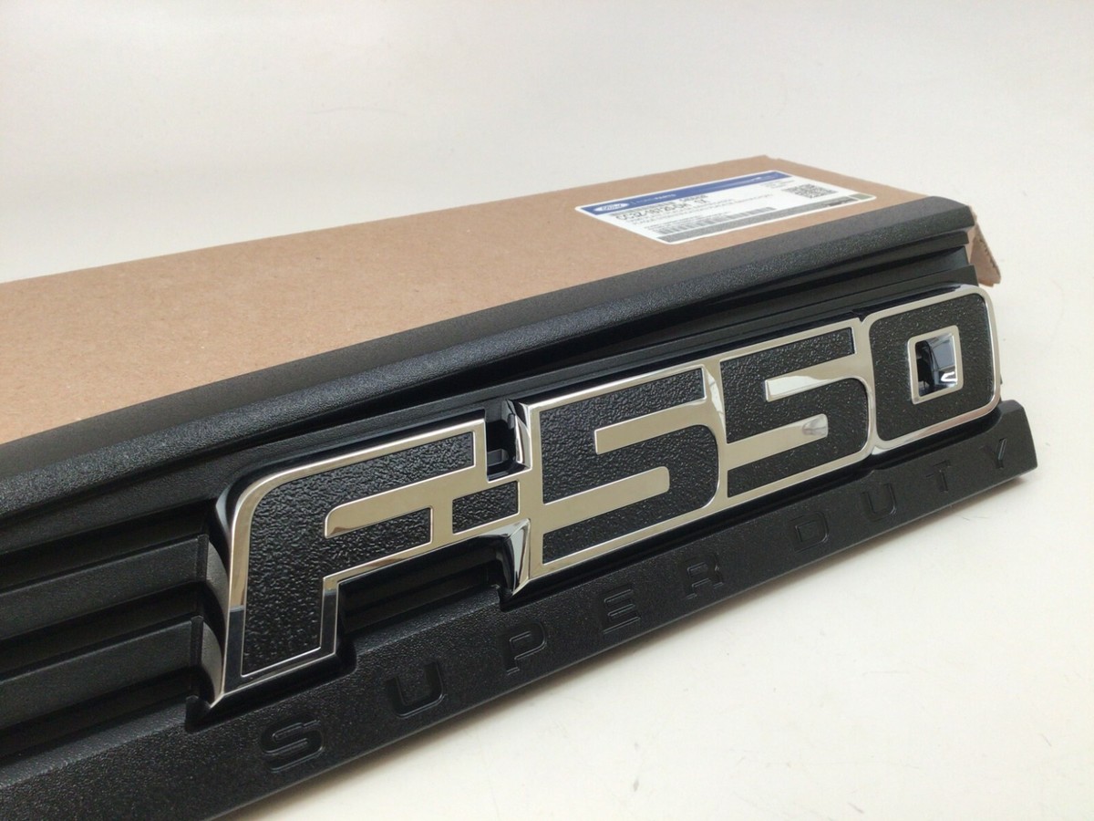 FM-550プレート License Plate Bracket - Front (TREMOR PACK) | Parts | Ford.com