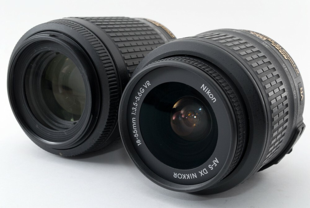 Nikon D5300 24.2MP 18-55/55-200mm Lens Set [Exc+++] w/Strap