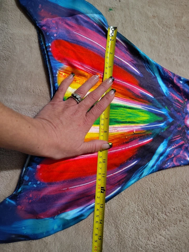 FIN FUN NIÑOS ARCO IRIS 🌈 COLA DE SIRENA CON TRAJE DE BAÑO DE 2 PIEZAS• TALLA MEDIANA  Foto 4 de 4