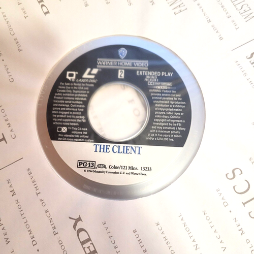 THE CLIENT LASERDISC Susan Sarandon, Tommy Lee Jones, Brad Renfro 1994 WB PG 13 - Picture 4 of 6