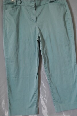 Women's Capris by Loft Petite's size 8P Green in color RN 70259