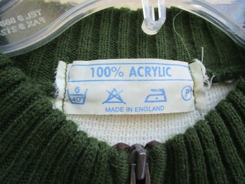 VTG...CARDIGAN...SNOWFLAKE..GREEN & WHITE..SWEATER..ENGLAND..WOMEN sz MED - Picture 4 of 4