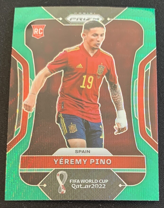 2022 Panini Prizm World Cup Qatar Green Wave Prizm Yeremi Pino Yeremy Pino #229