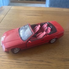 Maisto BMW 325i Convertible Scale 1/18