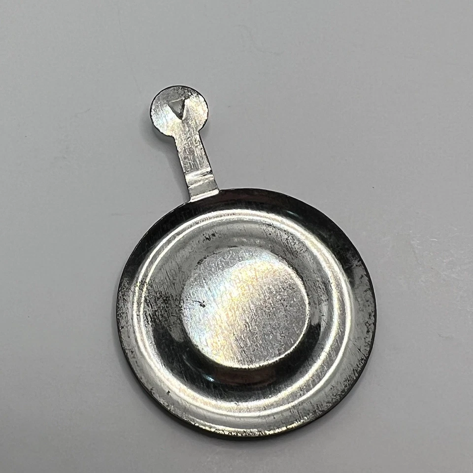 Hot Wheels Redline Custom Barracuda Badge Button - Image 2 of 2