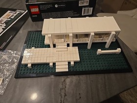 Lego Architecture 21009 Farnsworth House Used Complete with Box and Instruction