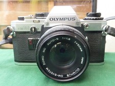 OLYMPUS OM10 FILM CAMERA