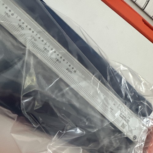 Mitutoyo 531-129 Vernier Caliper 0-200mm Or 0-8 In. 0.02 Res. .03 Accuracy New - Picture 6 of 14