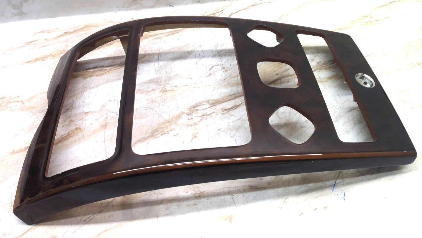 67305400 04 to 08 Maserati Quattroporte M139 Dashboard Front Center Trim Bezel