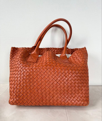 Bottega Veneta Intrecciato Cava PM 2WAY Tote Limited to 250 pieces From Japan