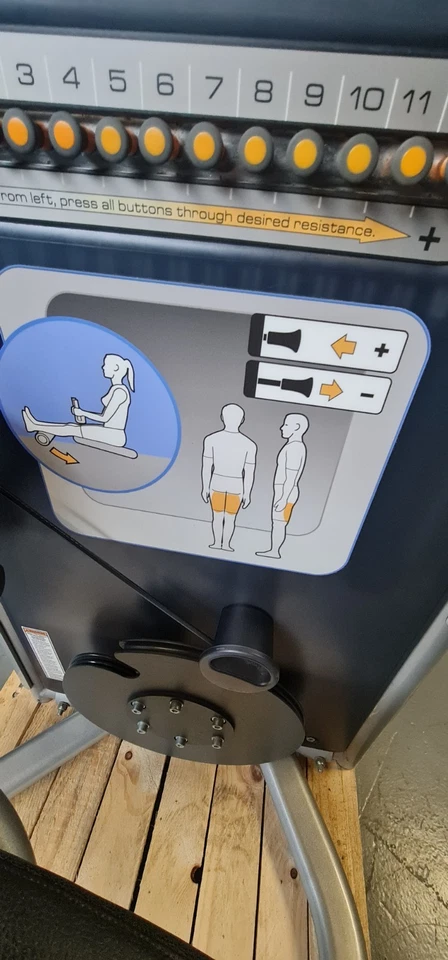 Life Fitness Circuit Series Seated Leg Curl Selectorised Machine - Image 3 of 4