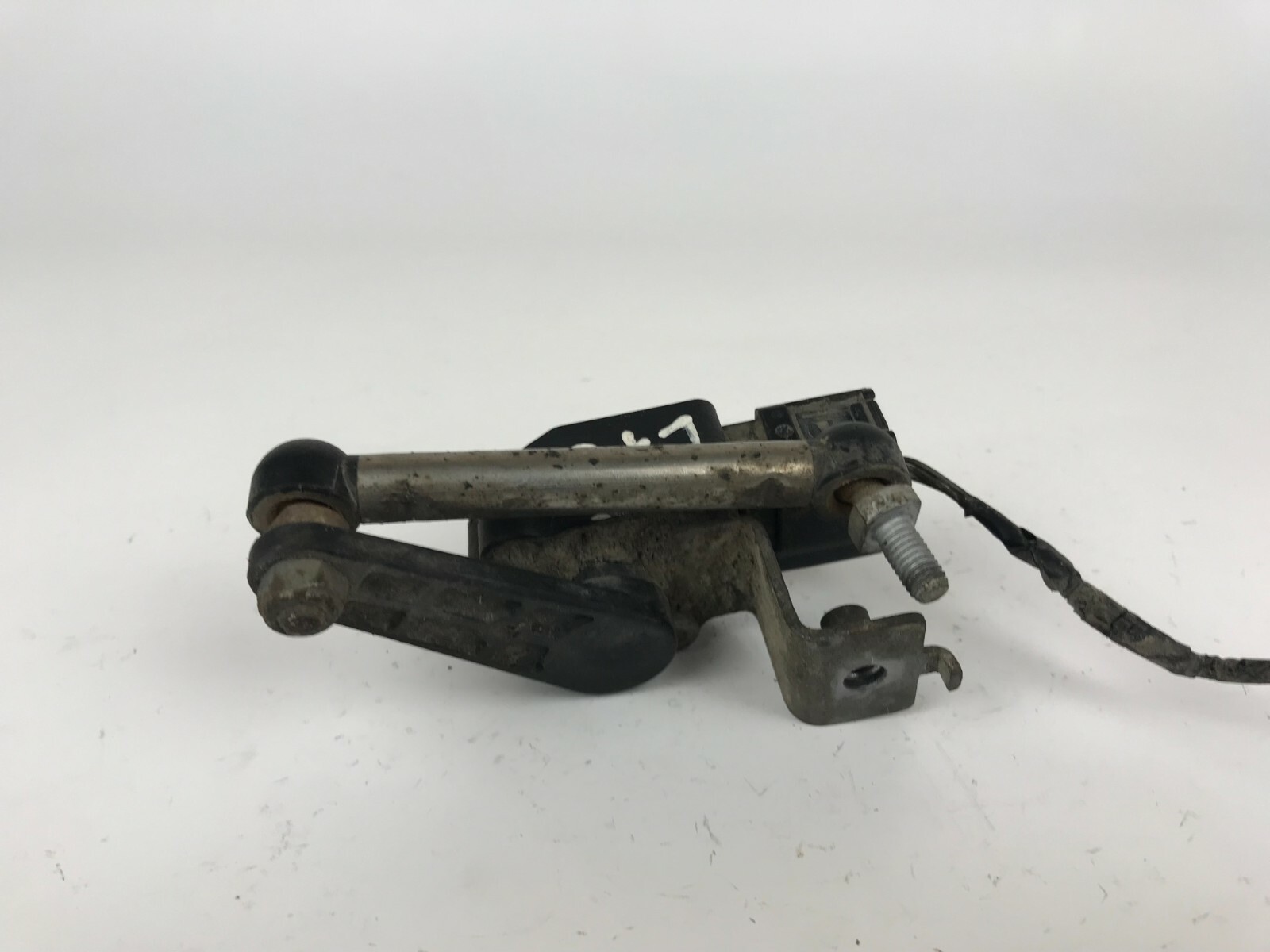 BMW X5 Series E70 Front Light Suspension Height Level Control Sensor 6778814 eBay