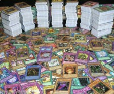   200 CARD YUGIOH COLLECTION 50x HOLOGRAPHIC NEAR MINT LOT  