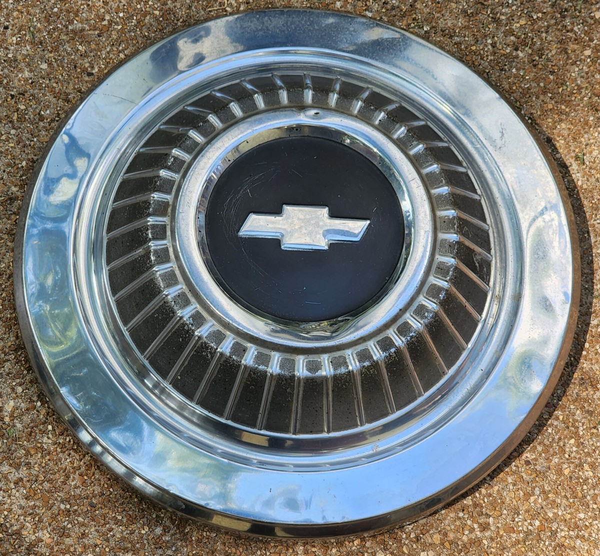  チフチャフ　アメジスト 1964 1965 1966 Chevrolet Chevy Truck Dog Dish Hub Nub Style 1/2